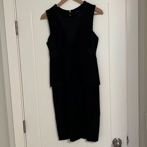 Rw&co black flattering pendulum waist dress. Size M